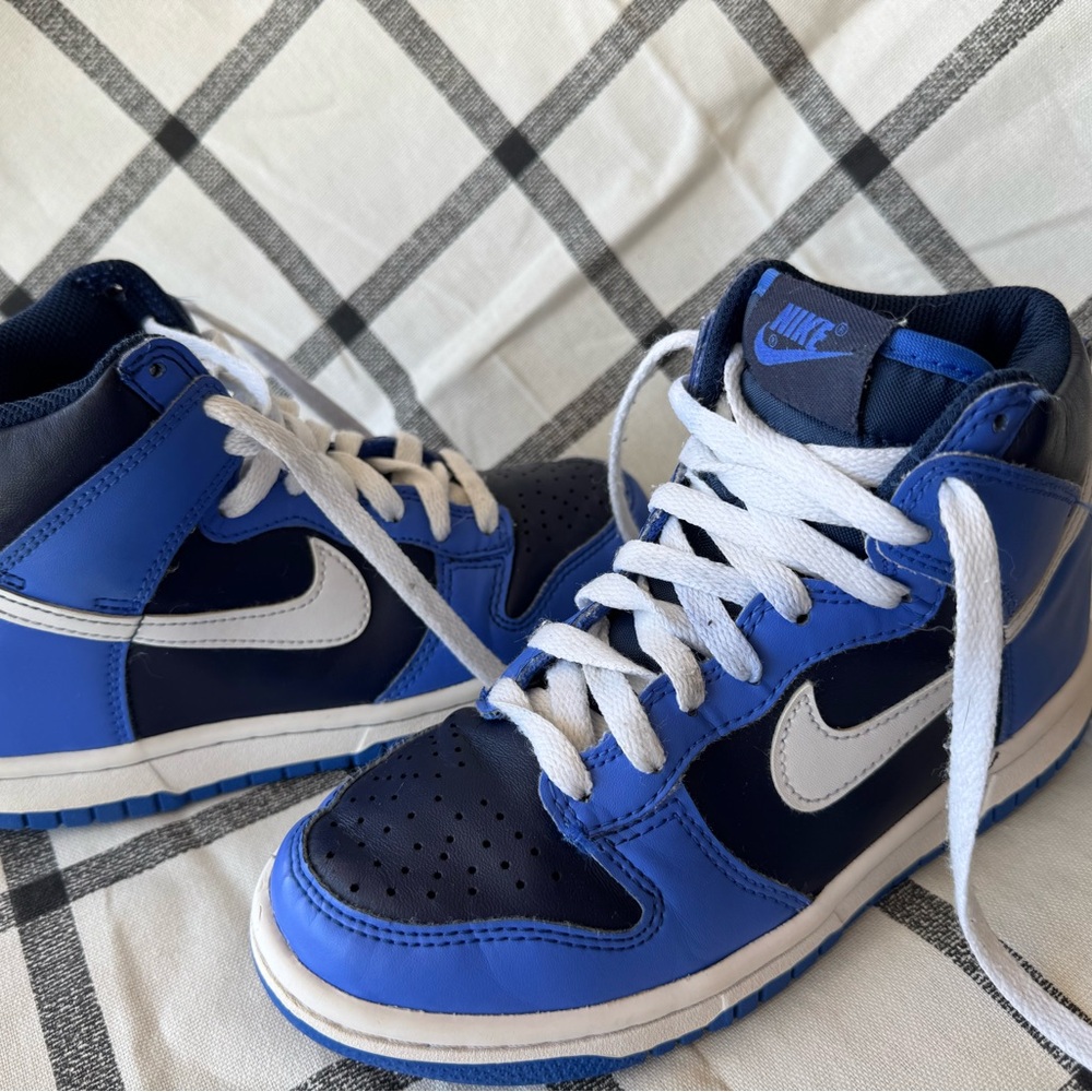 Nike Blue High-Top Sneakers with Iconic Swoosh